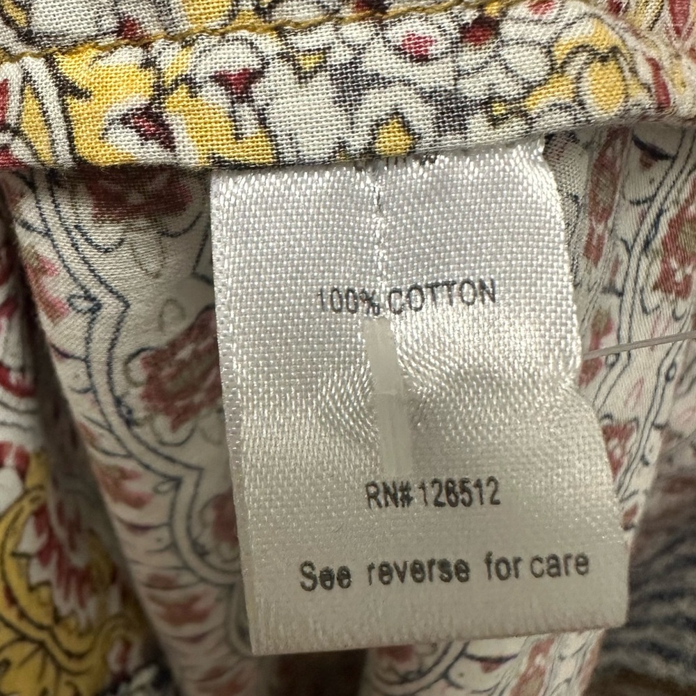 Patchwork Floral Button-Front Blouse - Multi-Color - Picture 12 of 14